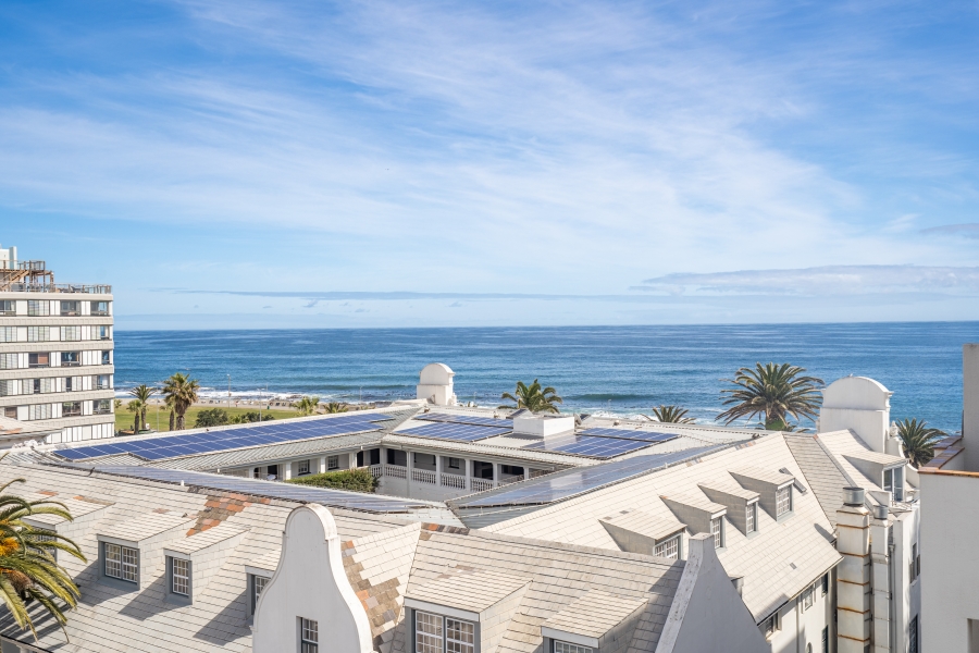 2 Bedroom Property for Sale in Sea Point Western Cape